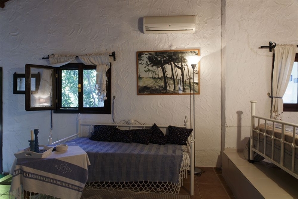 Hotel Bakkhos Guesthouse